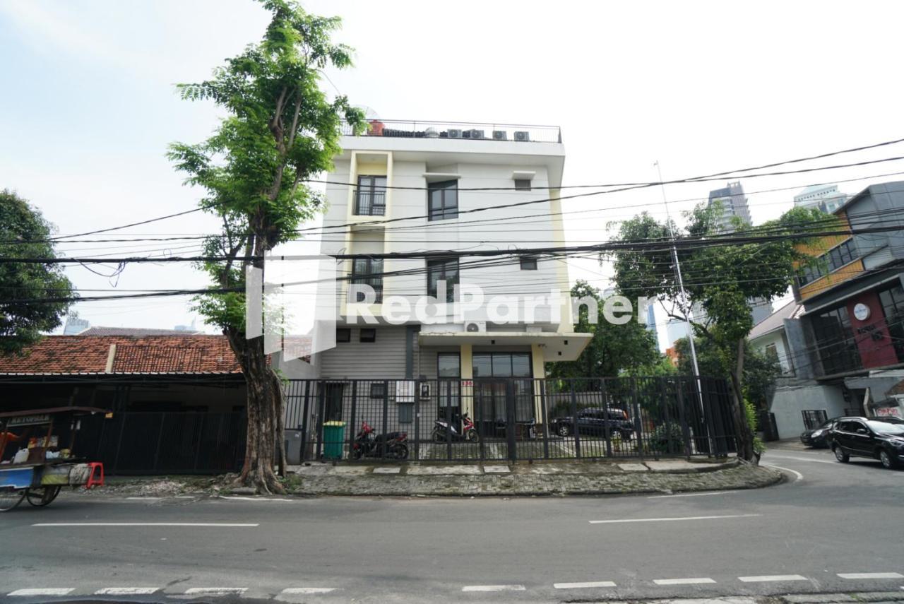 Готель Toba Mansion Syariah Near Benhil Redpartner Джакарта Екстер'єр фото