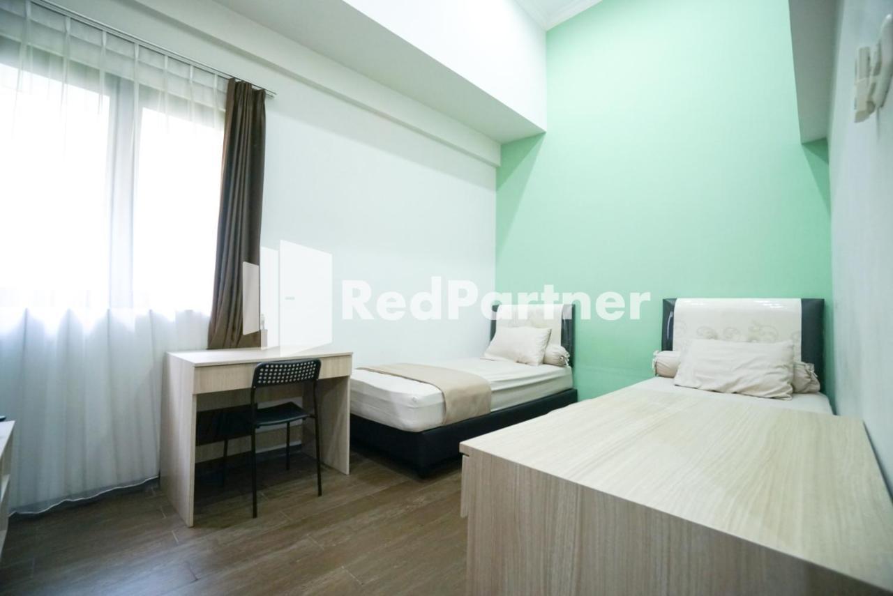 Готель Toba Mansion Syariah Near Benhil Redpartner Джакарта Екстер'єр фото