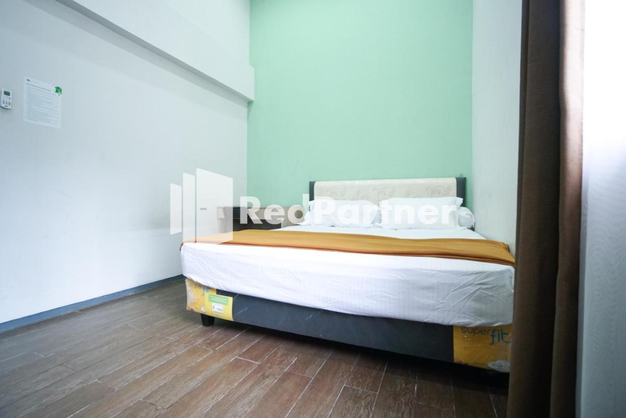 Готель Toba Mansion Syariah Near Benhil Redpartner Джакарта Екстер'єр фото