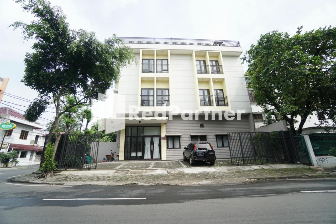 Готель Toba Mansion Syariah Near Benhil Redpartner Джакарта Екстер'єр фото